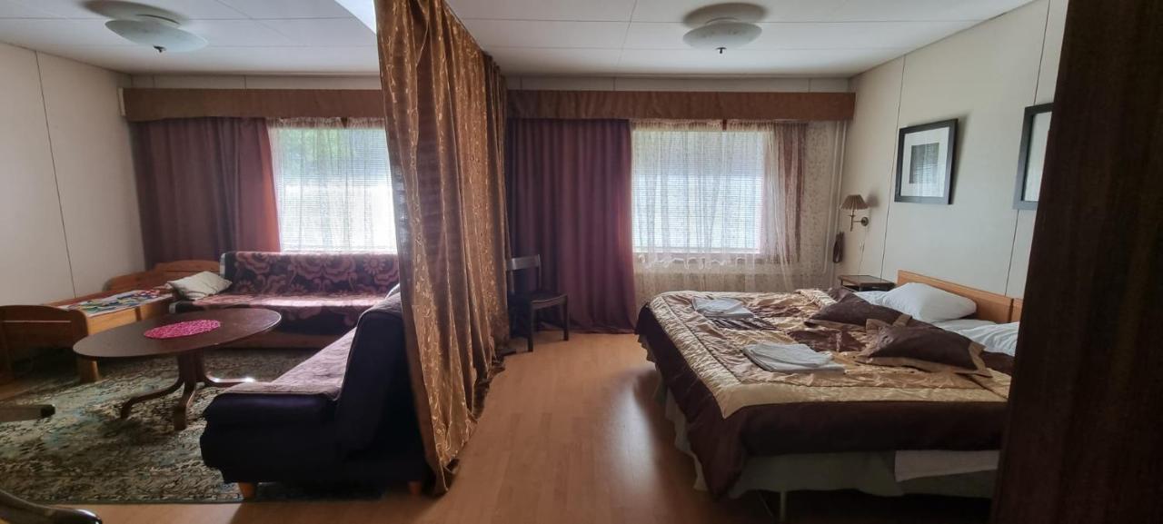 Hotel Villa Vanessa Siltakylä Esterno foto